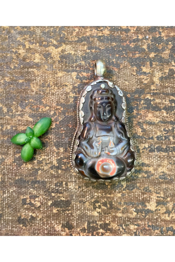 TIBETAN FIRE AGATE BUDDHA PENDANT - Little Boho Valley