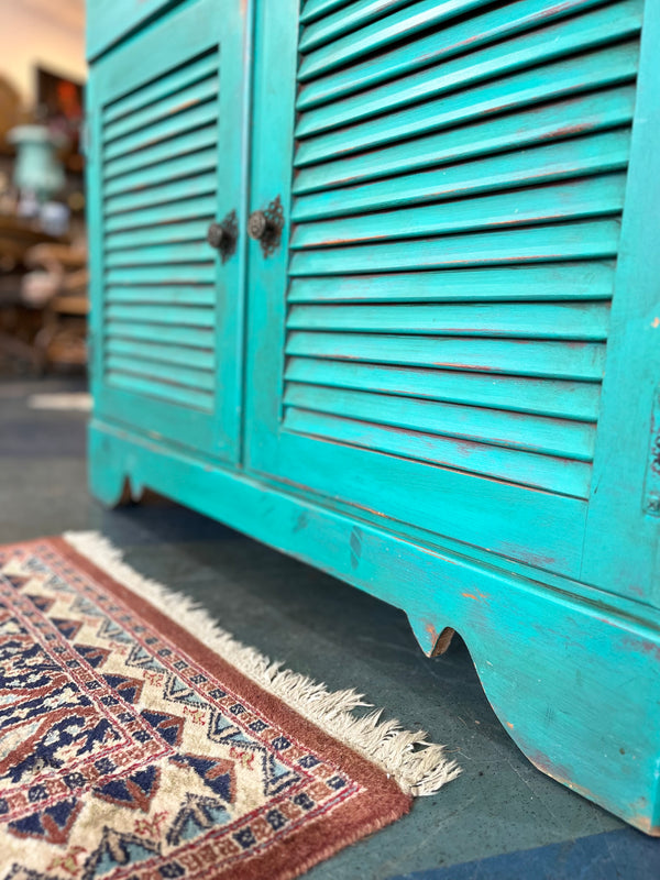 Shutter cabinet