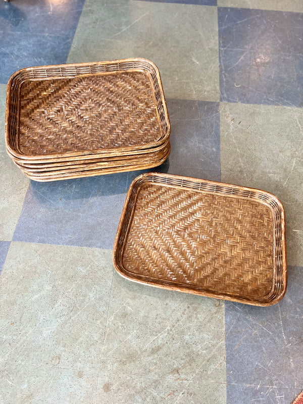 Dark wicker bamboo trays