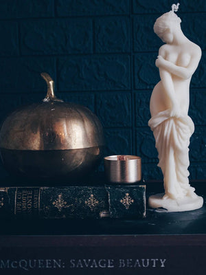 A Pleasant Thought - VENUS PILLAR CANDLE - Little Boho Valley